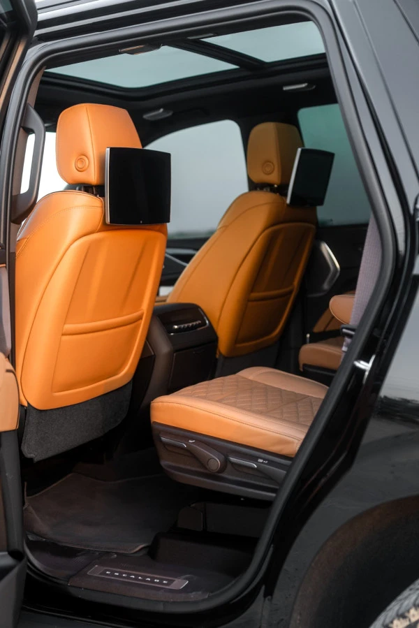  Schwarz Cadillac Escalade Photo 10