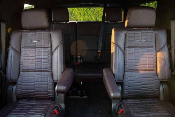  Black Cadillac Escalade Photo 3