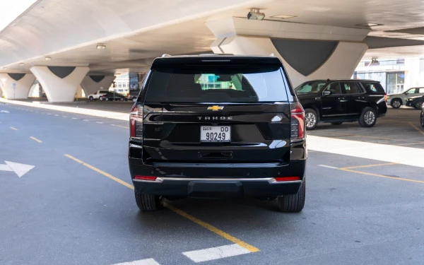  Nero Chevrolet Tahoe Photo 2