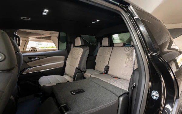  Schwarz Chevrolet Traverse Photo 9