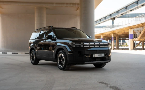  Black Hyundai Santa Fe Photo 3