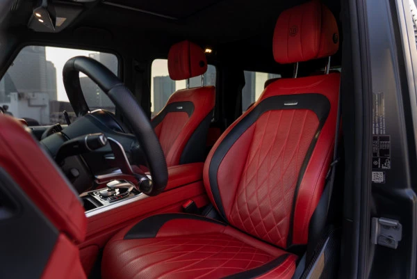  Матовый черный Mercedes G700 Brabus Photo 7
