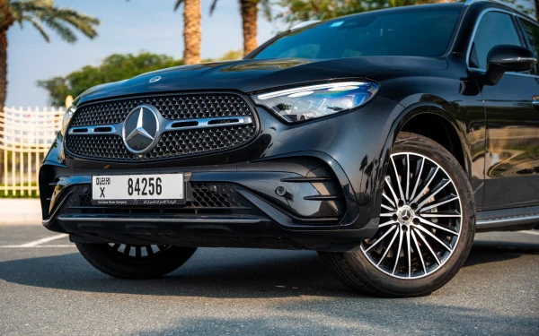  أسود مرسيدس GLC 200 SUV Photo 2