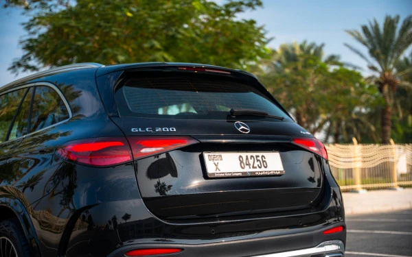  أسود مرسيدس GLC 200 SUV Photo 10