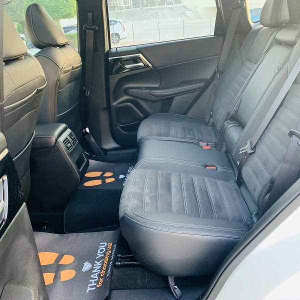  Белый Mitsubishi Outlander Photo 5