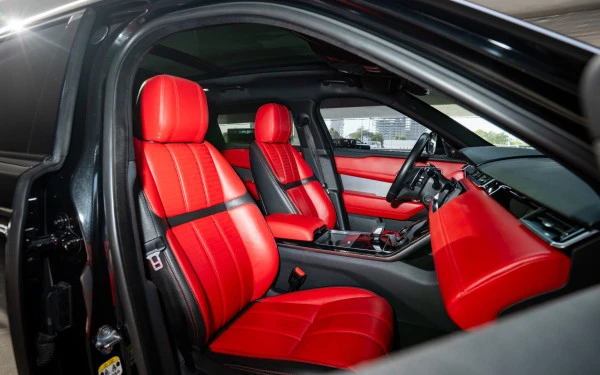  Schwarz Range Rover Velar Photo 24