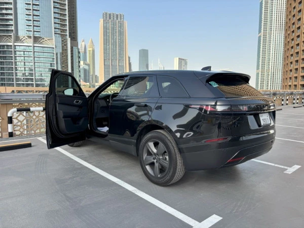  Schwarz Range Rover Velar Photo 3