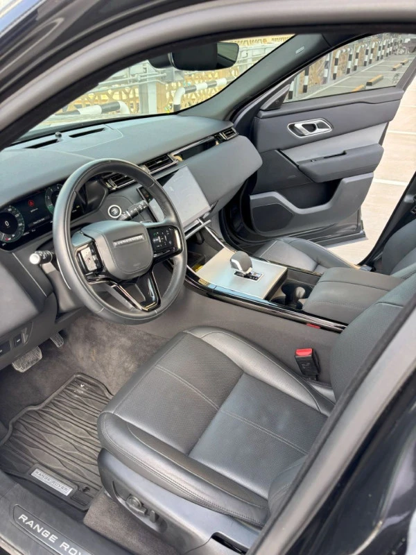  Schwarz Range Rover Velar Photo 4