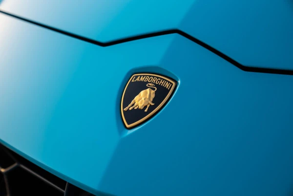  Blau Lamborghini Urus Photo 7