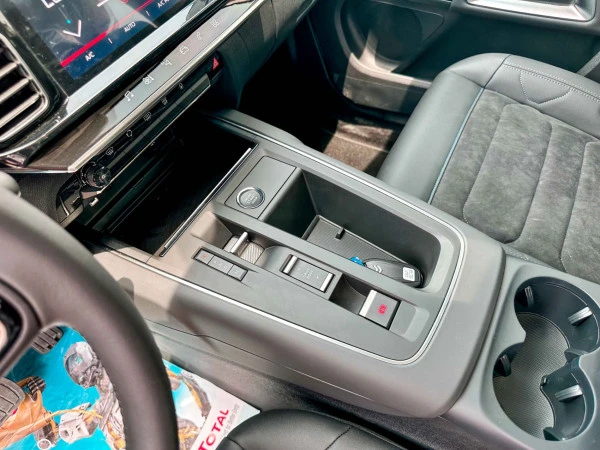  أبيض سيتروين C5 ايركروس Photo 7