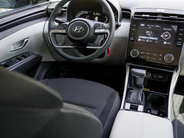  اللون الرمادي هيونداي توكسون Photo 10