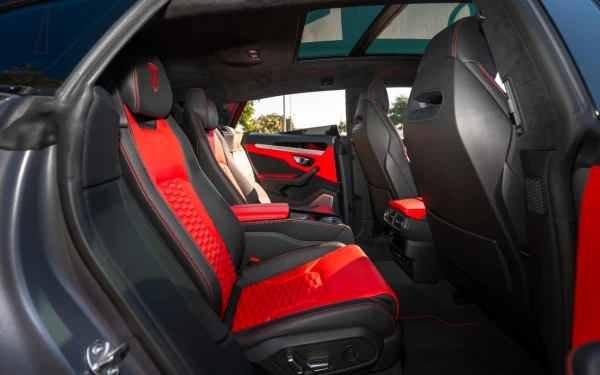  Grau Lamborghini Urus Photo 4