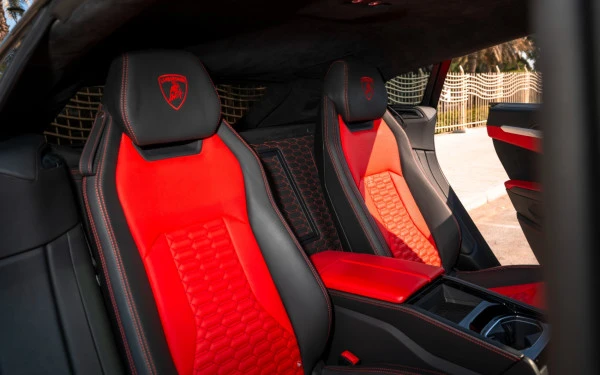  Grau Lamborghini Urus Photo 13