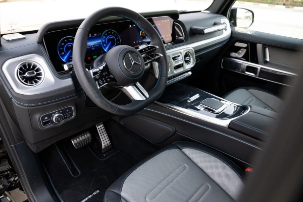  Серый Mercedes G 580 Photo 18