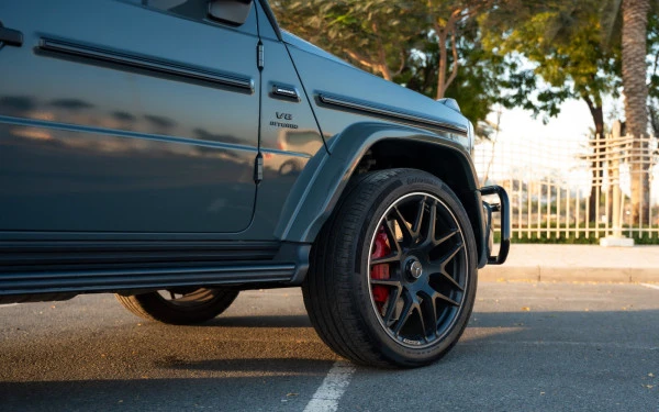  اللون الرمادي مرسيدس G63 AMG Photo 5