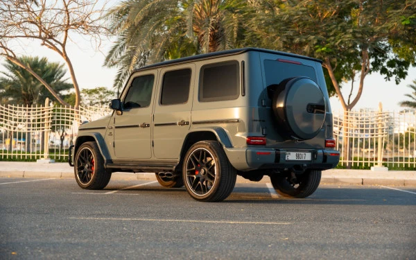 اللون الرمادي مرسيدس G63 AMG Photo 9