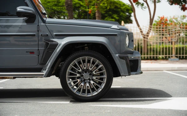  اللون الرمادي مرسيدس G63 AMG Photo 6
