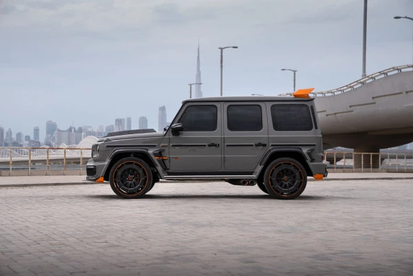  Серый Mercedes G63 AMG Photo 4