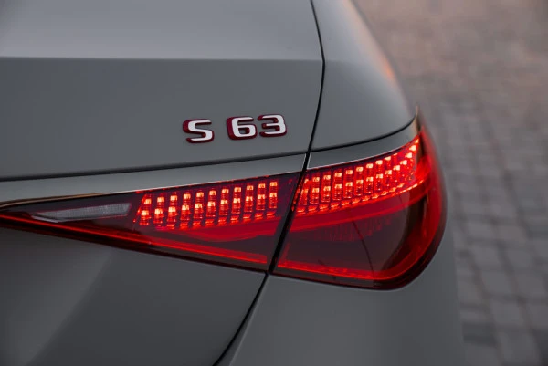  Grey Mercedes S63 AMG Photo 2