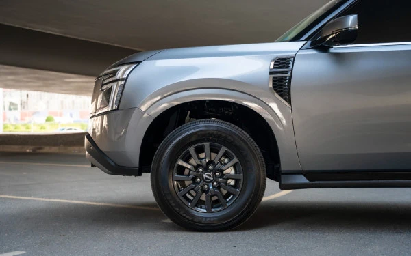  Grau Nissan Patrol Platinum V6 Photo 5