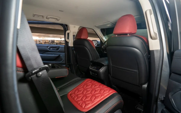  Grau Nissan Patrol Platinum V6 Photo 13