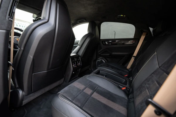  Grey Porsche Cayenne Turbo GT Photo 4