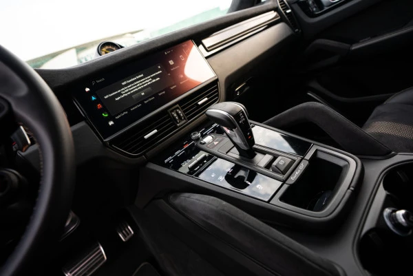  Grey Porsche Cayenne Turbo GT Photo 15