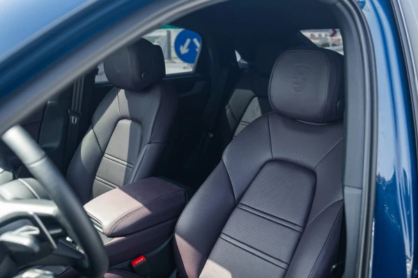  Grau Porsche Cayenne Photo 6