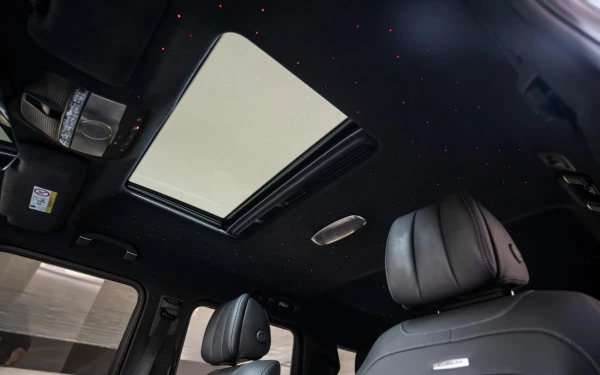  أسود لامع مرسيدس G63 AMG Photo 17