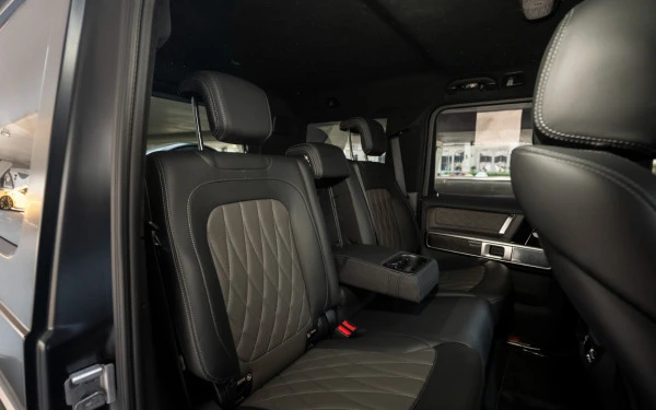  أسود لامع مرسيدس G63 AMG Photo 21