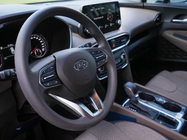  أبيض هيونداي سانتا في Photo 10