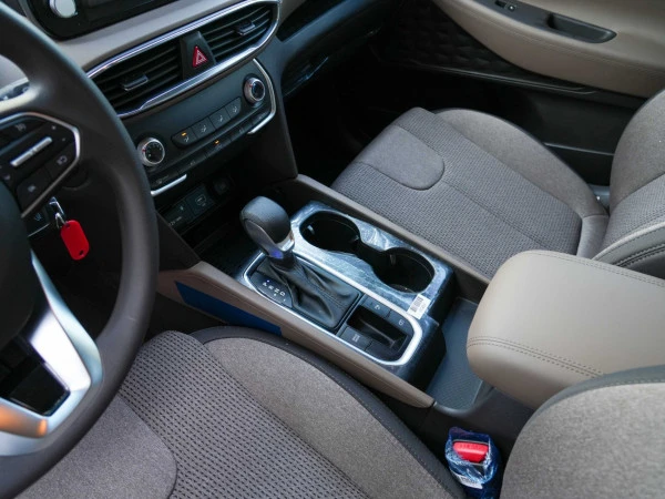  أبيض هيونداي سانتا في Photo 11