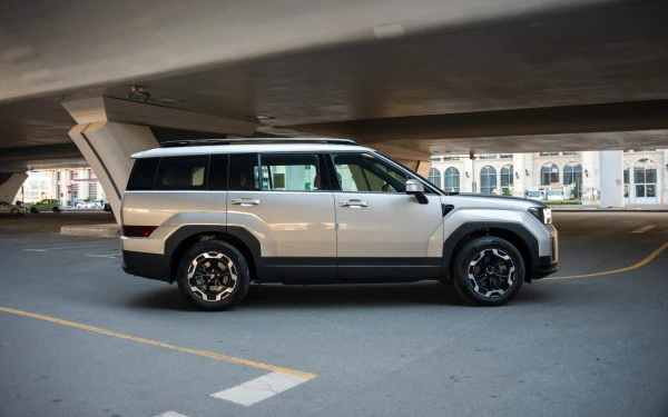  أبيض هيونداي سانتا في Photo 7