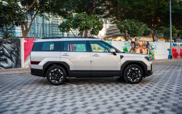  أبيض هيونداي سانتا في Photo 4