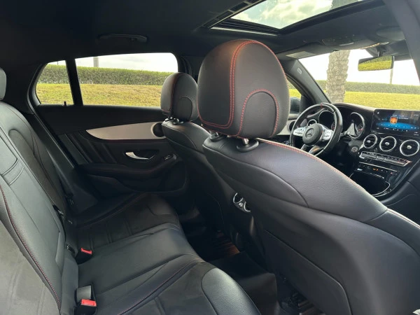  أبيض مرسيدس AMG GLC 43 Photo 3