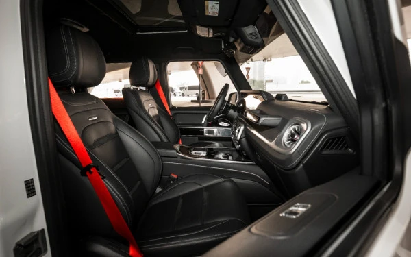  Белый Mercedes G63 AMG Photo 6