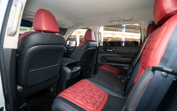  Weiß Nissan Patrol Platinum V6 Photo 9