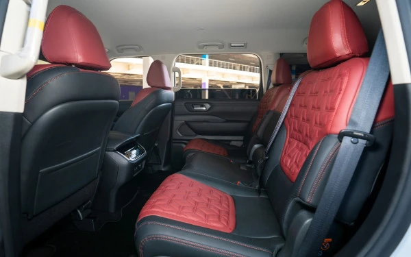  Weiß Nissan Patrol Platinum V6 Photo 10