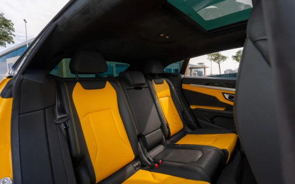  Gelb Lamborghini Urus Photo 16
