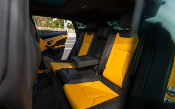  Gelb Lamborghini Urus Photo 28