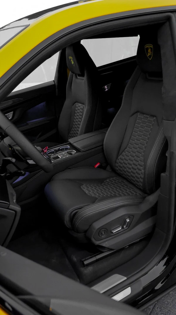  Gelb Lamborghini Urus Photo 5