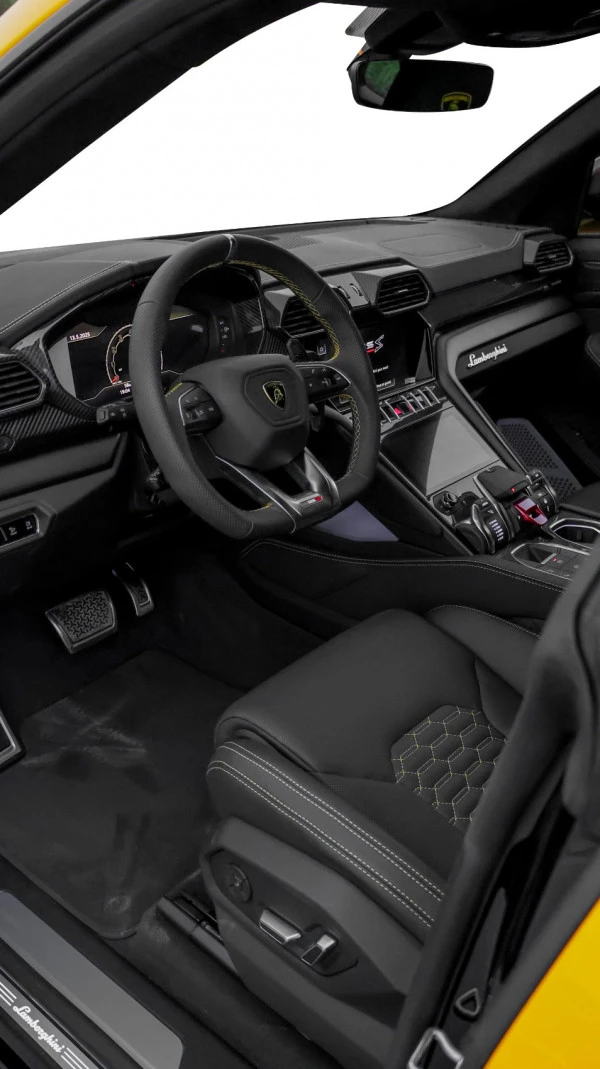  Gelb Lamborghini Urus Photo 8